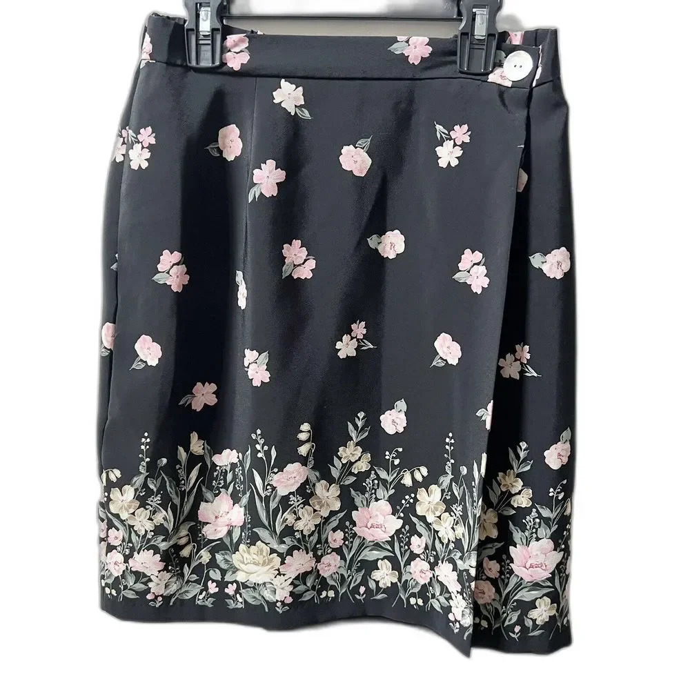 Segue Vintage Y2K Women's Black Floral Skirt M Wrap Short